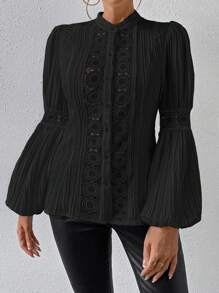 Chiquease 水溶蕾絲拼接燈籠袖襯衫 - 黑色 - 查看 6