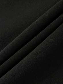 ROMWE MEN Street Life Guys Slogan & Butterfly Print Kangaroo Pocket Drawstring Thermal Hoodie - Black - View 5