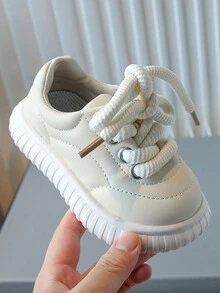 舒適的嬰兒運動鞋