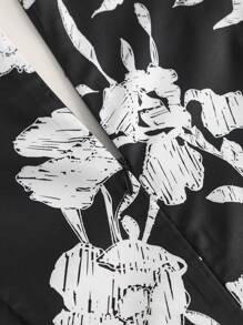 Vintamour Floral Print Surplice Neck Bodycon Dress - Black and White - View 8