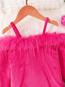 SHEIN Cô Gái Trẻ Trang trí Fuzzy Vai lạnh Đầm - Màu Hồng Tươi - Xem 4