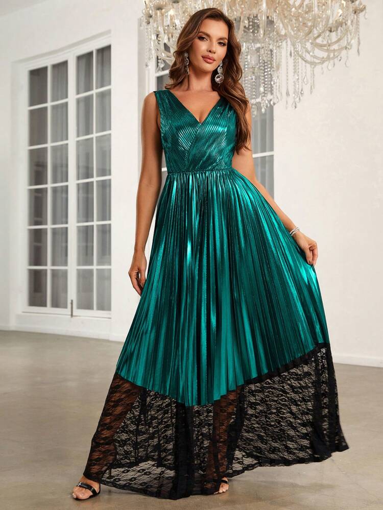 Pleated Ice Silk Fabric With Metallic Sheen & Lace Splicing Women's Evening Gown