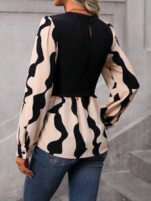 SHEIN LUNE Graphic Print Lantern Sleeve Peplum 2 In 1 Blouse - Black - View 2