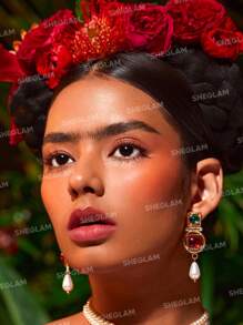 Frida Kahlo X SHEGLAM Self Portrait 奶油腮红-现代女性奶油粉状腮红持久高色素保湿自然发光轻盈柔软光滑腮红促销新年礼物红色腮红 - Modern Woman - 查看 4
