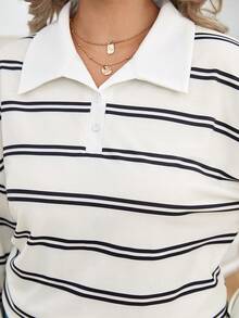 SHEIN Frenchy 大碼條紋印花Polo領落肩T恤 - 杏色 - 查看 4