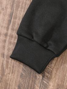 SHEIN Unity 花卉和標語圖案保暖襯裡運動衫 - 黑色 - 查看 4