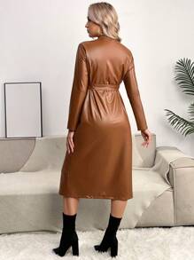 SHEIN 孕妇翻领细节系带 PU 皮革衬衫连衣裙，适合冬季