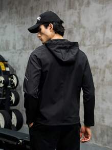 Manfinity Sport Corelite 男式牛头印花拉链连帽运动夹克健身上衣运动夹克 - 黑色 - 查看 2