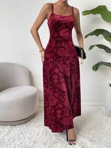 SHEIN Privé 花卉圖案提花絲絨吊帶洋裝 - 酒紅色 - 查看 4