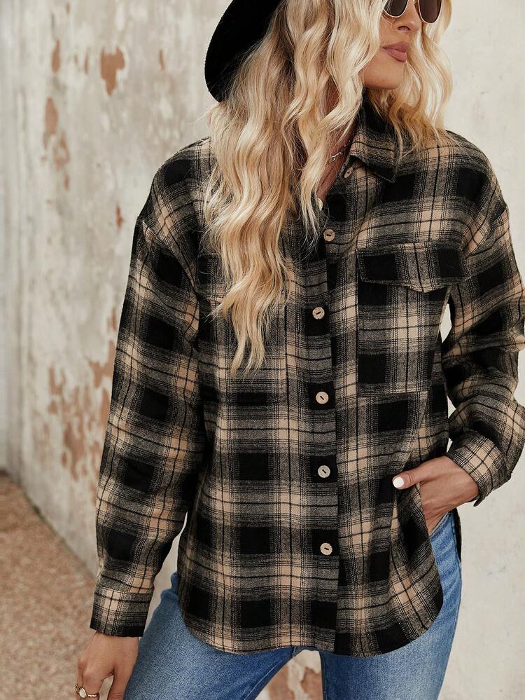 SHEIN Essnce 格紋印花翻蓋口袋落肩袖襯衫 - 卡其色 - 查看 4