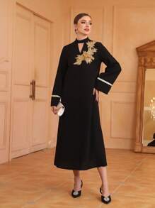 Al Najma Floral Embroidery Keyhole Neckline Contrast Tape Trumpet Sleeve Dress - Black - View 4