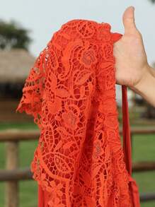SHEIN VCAY Hơn Vai lạnh Chèn ren Guipure Xù Hoa Sen Đầm - Gỗ đỏ - Xem 7