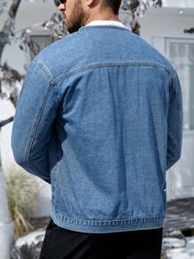 Manfinity Homme 寬鬆版男士翻蓋口袋和拼接牛仔外套 - 中等水洗藍 - 查看 2