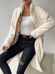 SHEIN Essnce 拼接邊前紐扣絨毛外套 - 杏色 - 查看 4