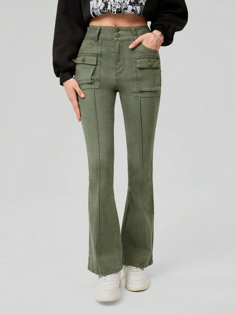 Women's Flared Jeans With Flap Pockets