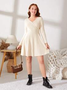 SHEIN Thiếu niên cô gái Surplice cổ Đồ đan Ribbed Đầm - Màu be - Xem 3