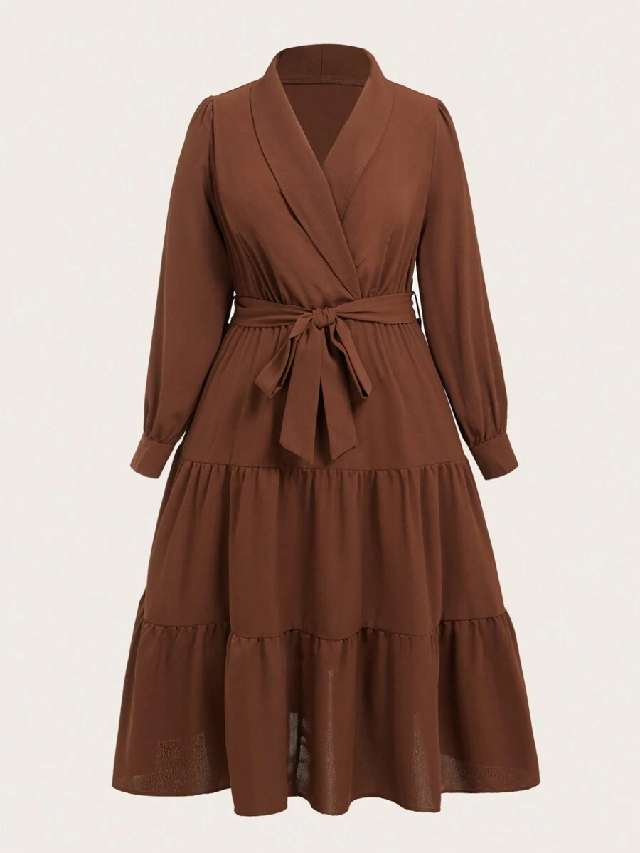 Calvaya 大碼青果領荷葉邊繫腰帶洋裝 - 棕色 - 查看 1