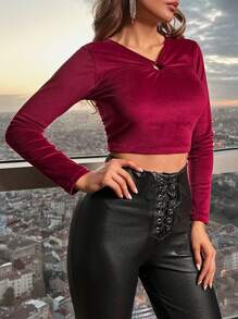 RueChic Solid Ring Linked Crop Tee - Burgundy - View 5