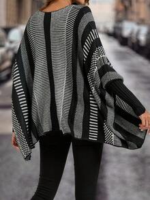 SHEIN LUNE 條紋圖案蝙蝠袖不對稱下擺斗篷毛衣 - 彩色 - 查看 2