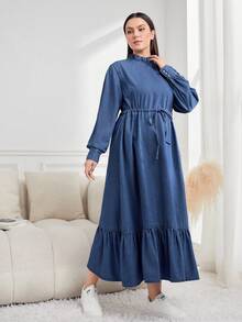 Mulvari Talla grande Vestido mezclilla de cuello con fruncido bajo con fruncido con cinturón - Azul lavado medio - Ver 4