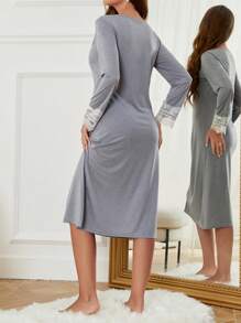 Ren tương phản Cổ v Váy ngủ - Màu xanh nhạt - Xem 2