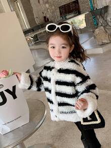 SHEIN Áo khoác độn bông có vai kiểu dáng trẻ trung cho bé gái - Đen và trắng - Xem 5