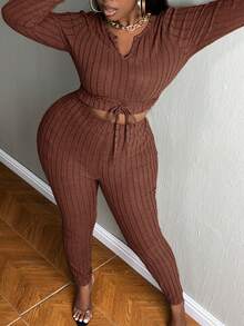 Slaydiva Plus Notch Neck Crop Tee & Leggings - Brown - View 4