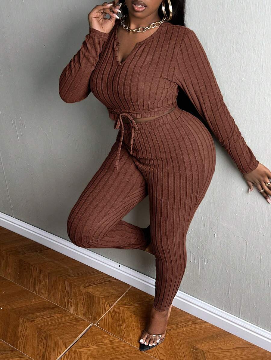 Slaydiva Plus Notch Neck Crop Tee & Leggings - Brown - View 1