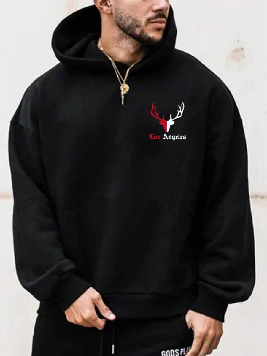 Manfinity Homme Nam Con hươu & Đồ họa Chữ cái Thả vai Hoodie - màu đen - Xem 1