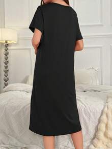 Đồ họa chữ cái & Gấu Váy ngủ - màu đen - Xem 2