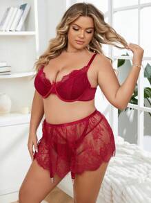 Plus Floral Lace Underwire Lingerie Set With Skirt