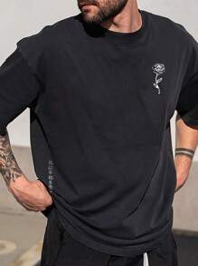 Manfinity Men Floral & Japanese Letter Graphic Tee - Black - View 3