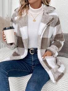 SHEIN Essnce Abrigo con estampado de cuadros con doble bolsillo de hombros caídos - Caqui - Ver 5