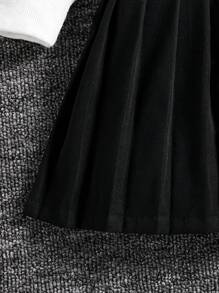 SHEIN Ragazzine Abito felpa con cappuccio con stampa orso orlo plissettato