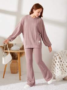 SHEIN Leap Crew 2 件套少女套装：罗纹针织连帽衫和喇叭裤