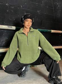 SHEIN EZwear Hơn Chi tiết Patched thư Một nửa khóa kéo Thả vai Teddy Áo nỉ - màu xanh lá - Xem 6