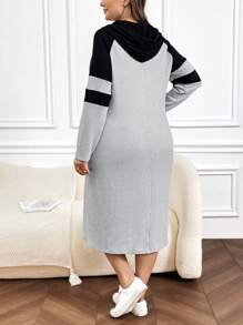 SHEIN LUNE Plus Size Women'S Drawstring Hooded Half-Placket Buttoned Knitwear Dress With Raglan Sleeve - Multicolor - View 2