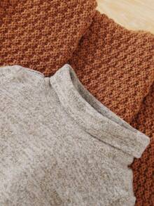 SHEIN Baby Boy 3pcs Letter Patched Detail Turtleneck Tee - Multicolor - View 4