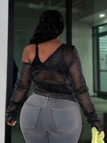 Slaydiva Elegant & Sexy Monochromatic Slim-Fit See-Through Mesh Asymmetrical Neck Plus Size Women's Top - Black - View 2