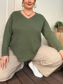 SHEIN LUNE Große Größe Pullover mit Einfarbig V-Ausschnitt, gebogenem Saum,