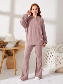 SHEIN Leap Crew 2 件套少女套装：罗纹针织连帽衫和喇叭裤