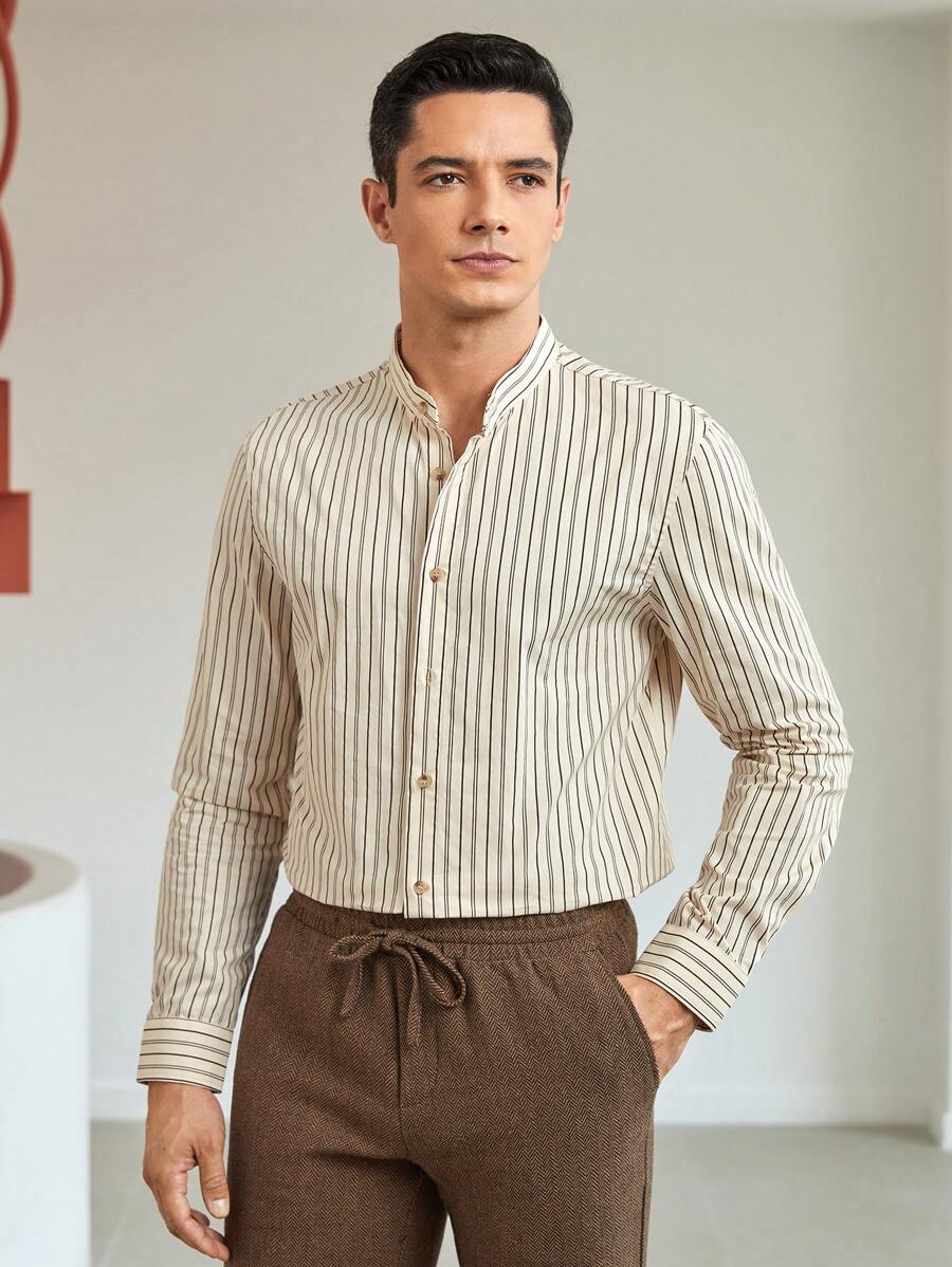 Manfinity NiteLyfe Camisa de hombre suelta de botones con estampado de rayas - Blanco - Ver 1