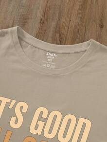 SHEIN EZwear Talla grande Camiseta con estampado de slogan - Caqui - Ver 3