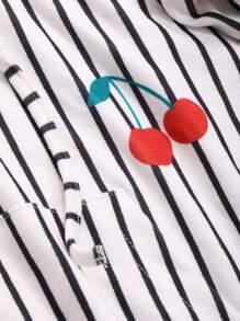 DAZY Sọc & In Anh đào Thả vai áo có mũ Đầm giản dị - Đen và trắng - Xem 8