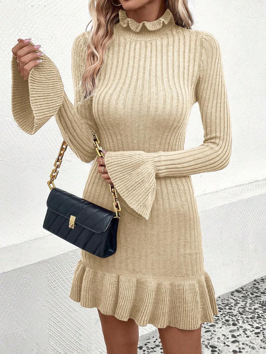 SHEIN LUNE Cổ giả tay áo lá sen Xù Hoa Sen Đầm Áo len - Màu be - Xem 1