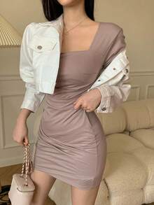 DAZY Của phụ nữ Cổ vuông Tay áo dài Xếp li Đầm - Màu Khaki - Xem 9