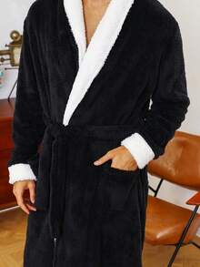 Men Dual Pocket Belted Flannel Robe