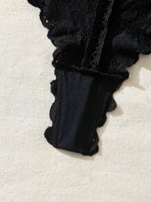 Floral Lace Scallop Trim Underwire Lingerie Set - Black - View 8