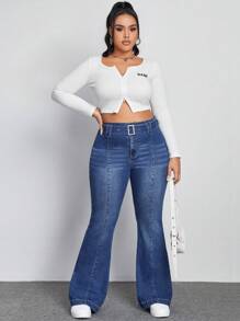 SHEIN EZwear Talla grande Jeans de pierna amplia con cinturón con hebilla