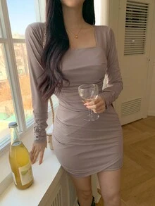 DAZY Của phụ nữ Cổ vuông Tay áo dài Xếp li Đầm - Màu Khaki - Xem 6